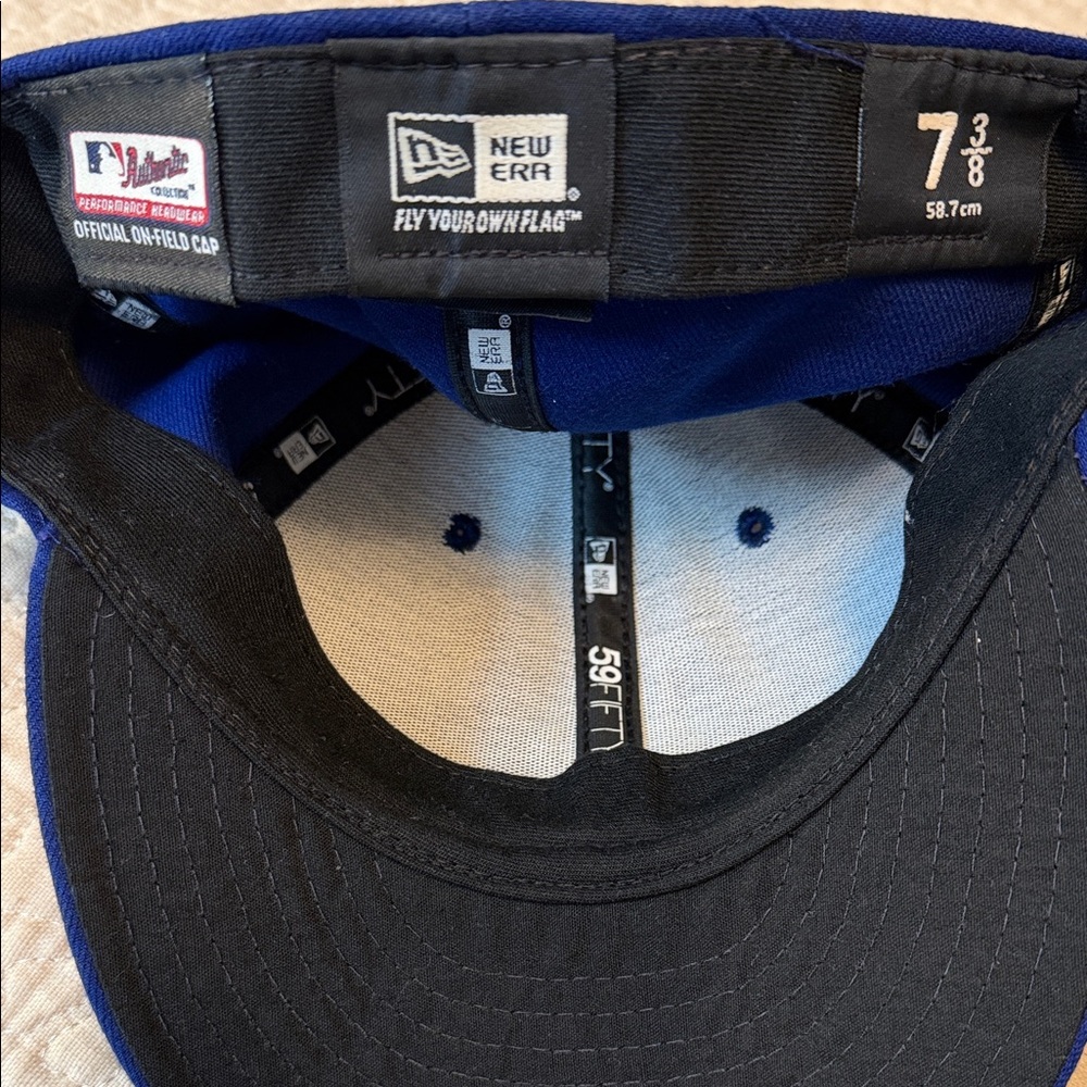 LA Dodgers Royal Blue Baseball Cap with White Logo - Picture 5 of 6